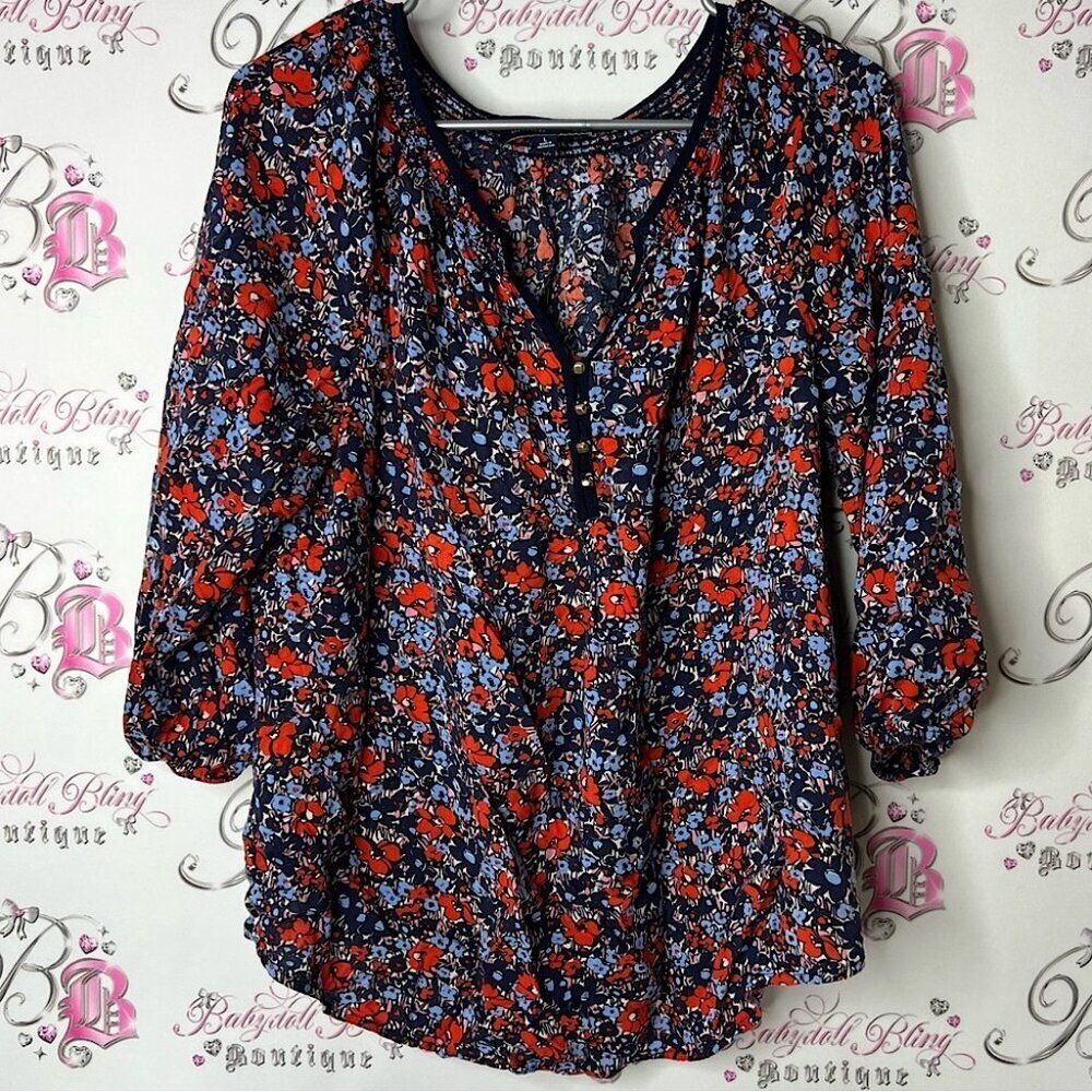 Jones New York Floral Blouse buttons gold flowers Red and Blue flowy long sleeve